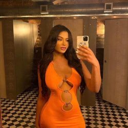 Julia Medeiros escorts in athens city tour in athens (4)