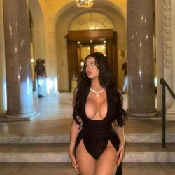 Julia Medeiros escorts in athens city tour in athens (7)